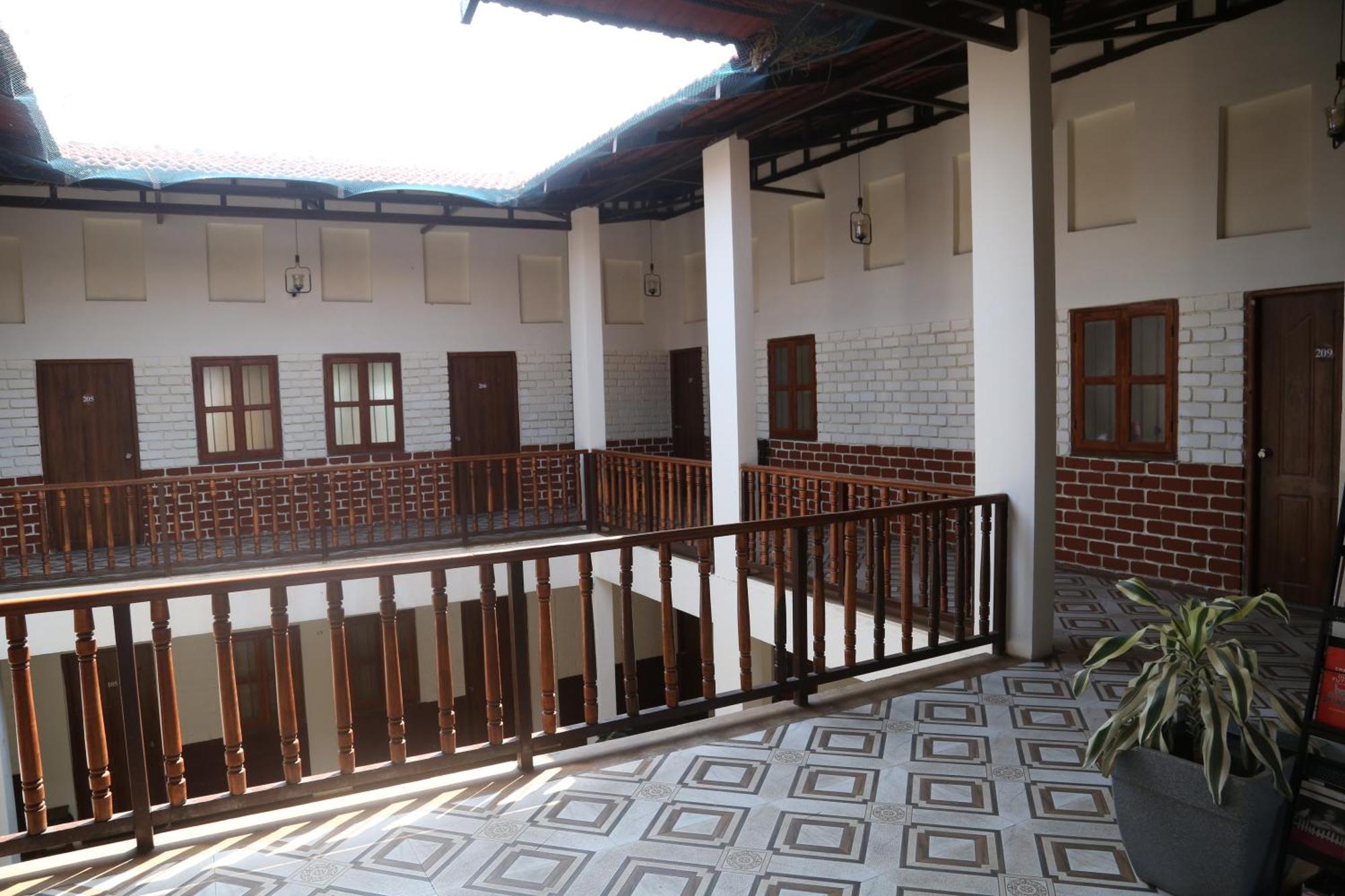 Готель Tapasya Health & Wellness Jaysingpur Екстер'єр фото